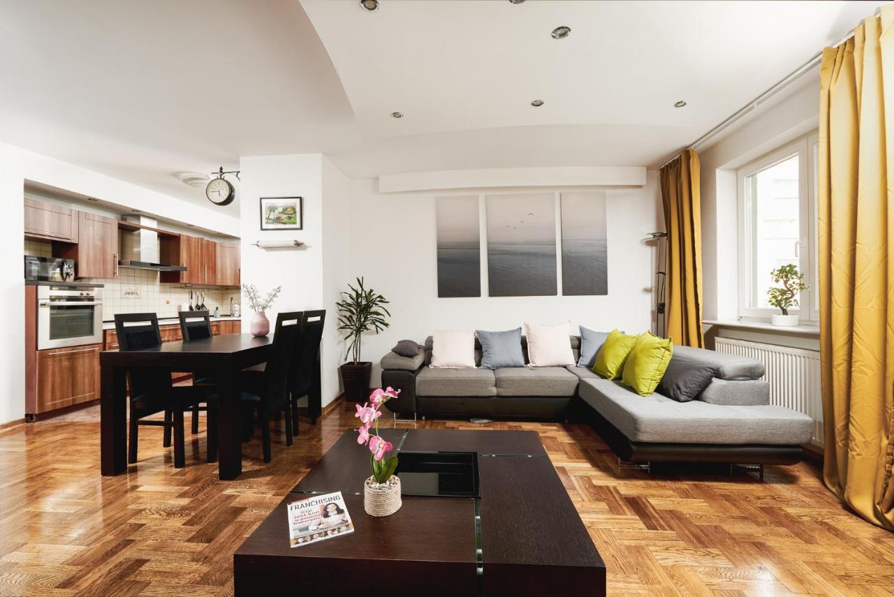 Lumina Spacious Apartment Near The Railway Station Warschau Buitenkant foto