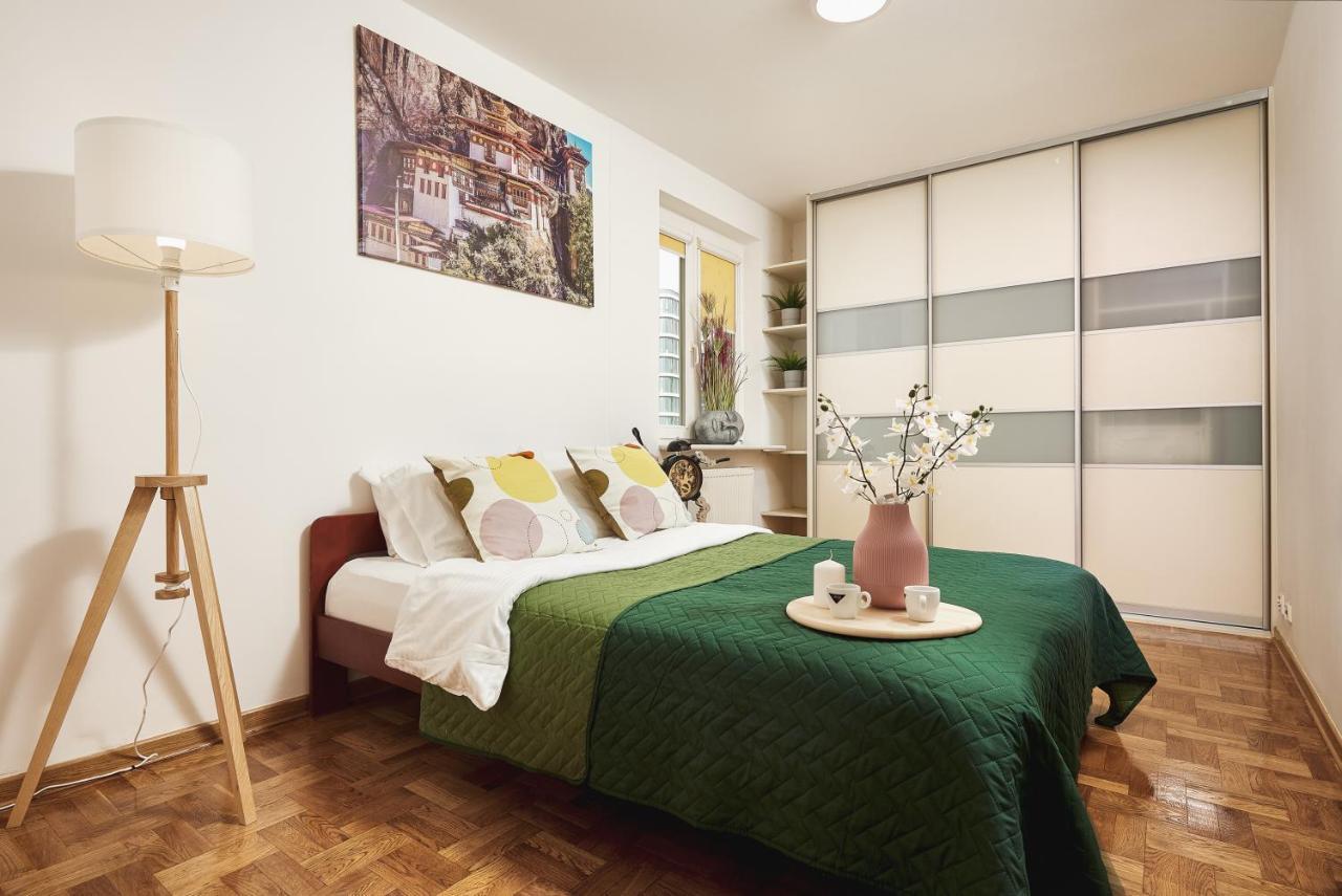 Lumina Spacious Apartment Near The Railway Station Warschau Buitenkant foto