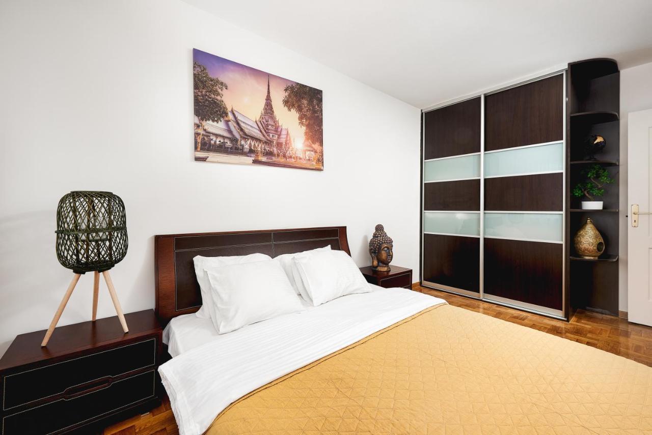 Lumina Spacious Apartment Near The Railway Station Warschau Buitenkant foto