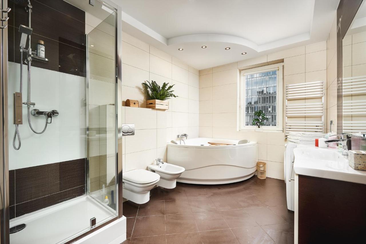 Lumina Spacious Apartment Near The Railway Station Warschau Buitenkant foto