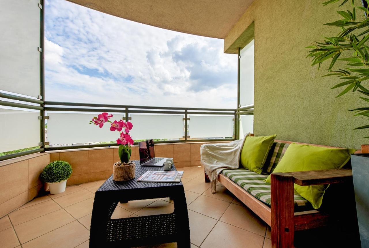 Lumina Spacious Apartment Near The Railway Station Warschau Buitenkant foto